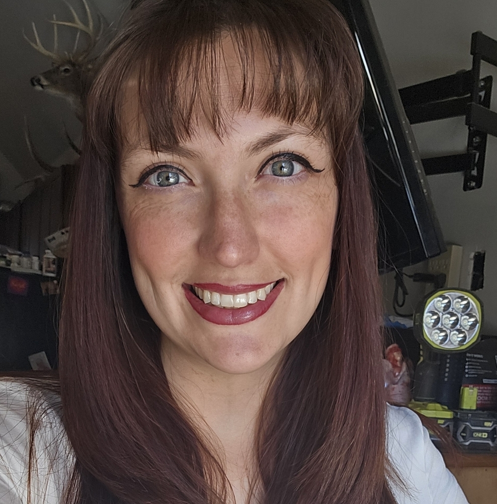 Meet your Posher, Mikaela